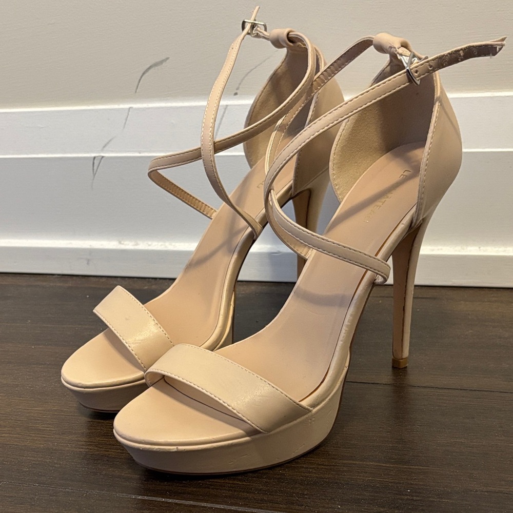 Women’s Strappy Platform High Heels - Nude